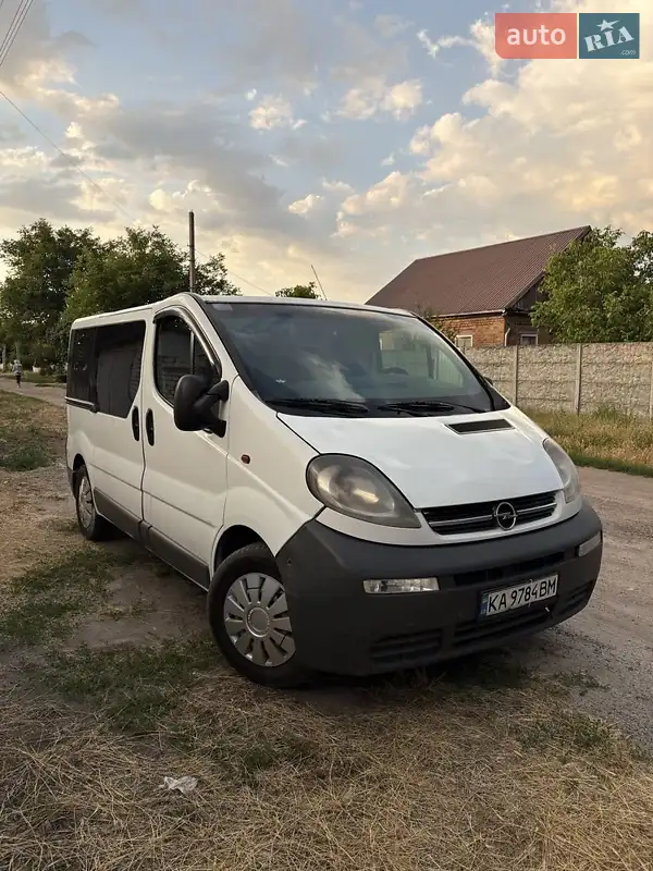 Opel Vivaro 2005