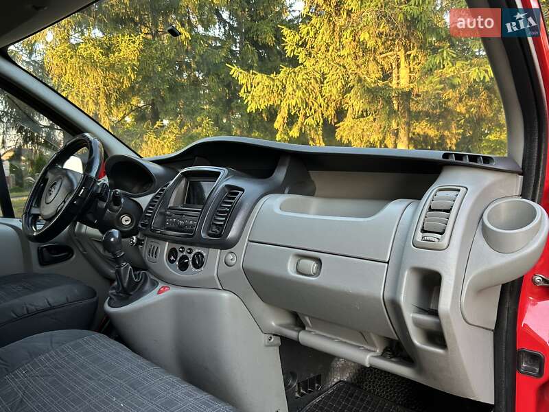 Минивэн Opel Vivaro 2014 в Дубно