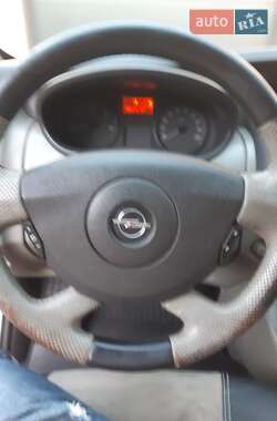 Минивэн Opel Vivaro 2010 в 
