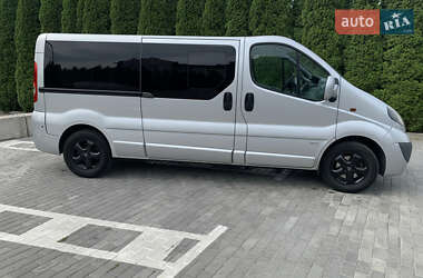 Минивэн Opel Vivaro 2014 в Ровно