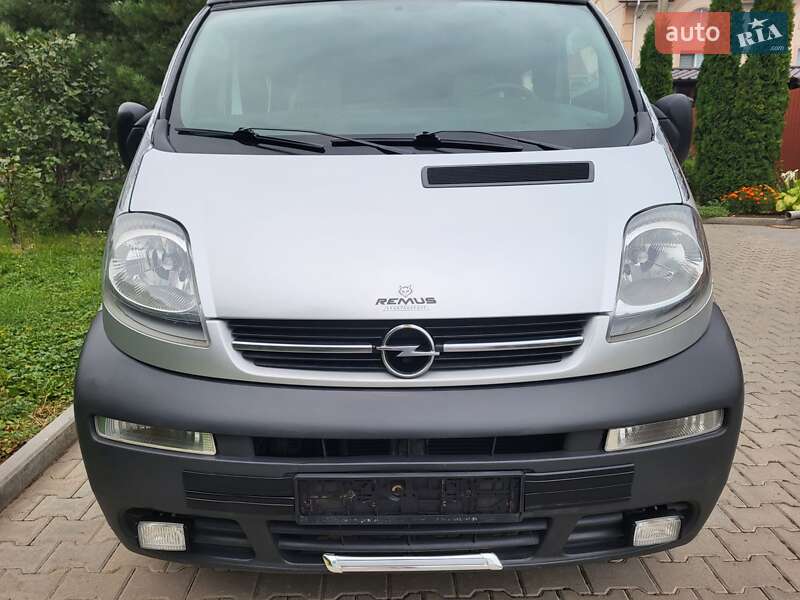 Мінівен Opel Vivaro 2004 в Хмельницькому