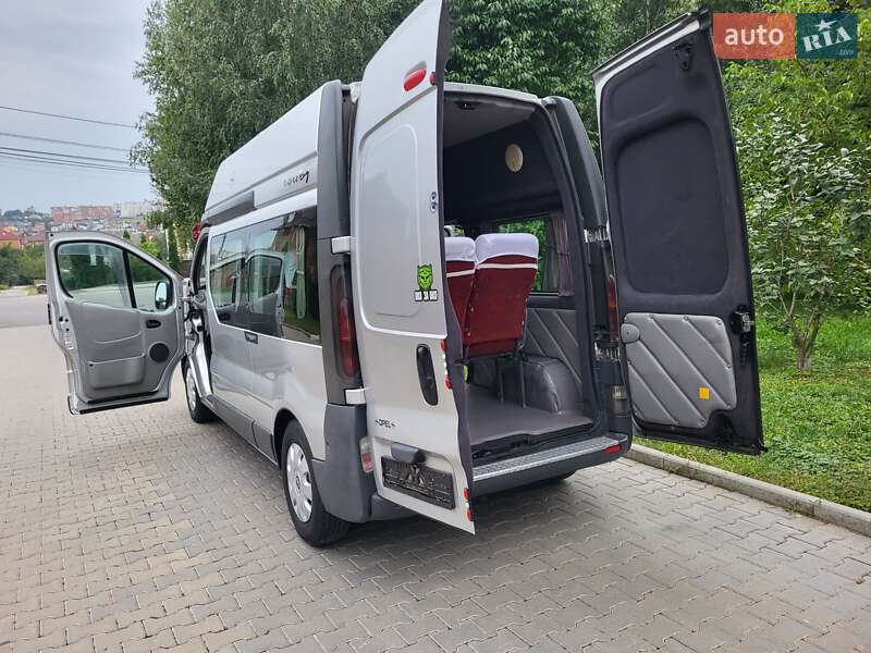 Мінівен Opel Vivaro 2004 в Хмельницькому