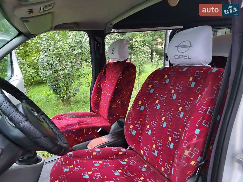 Мінівен Opel Vivaro 2004 в Хмельницькому