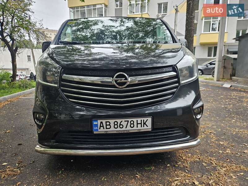 Opel Vivaro 2016