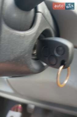 Минивэн Opel Vivaro 2011 в Виноградове