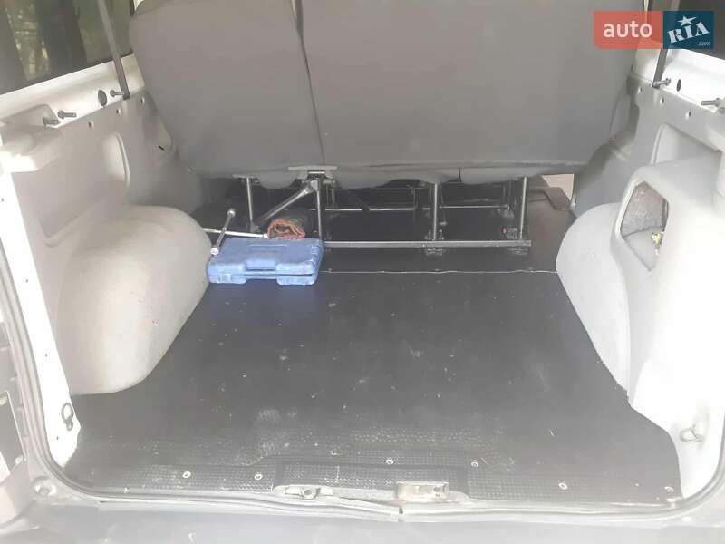 Мінівен Opel Vivaro 2011 в Виноградові фото 28 Мінівен Opel Vivaro 2011 в Виноградові