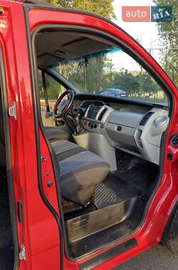 Мінівен Opel Vivaro 2004 в 