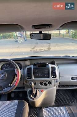 Мінівен Opel Vivaro 2004 в 