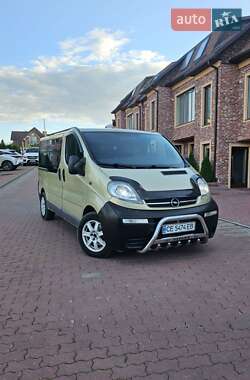 Мінівен Opel Vivaro 2005 в Чернівцях