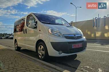 Хэтчбек Opel Vivaro 2014 в Ровно