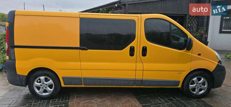 Минивэн Opel Vivaro 2012 в Кременчуге