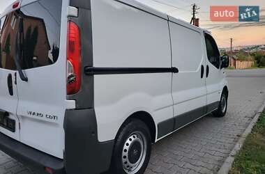 Грузовой фургон Opel Vivaro 2012 в 
