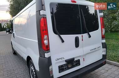 Грузовой фургон Opel Vivaro 2012 в 