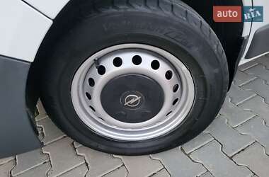 Грузовой фургон Opel Vivaro 2012 в 