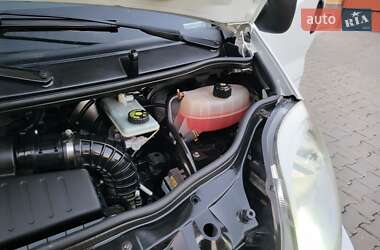 Грузовой фургон Opel Vivaro 2012 в 