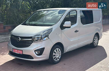 Минивэн Opel Vivaro 2015 в 