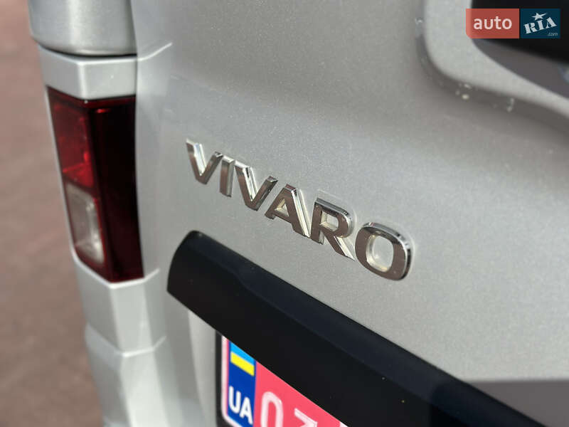 Минивэн Opel Vivaro 2015 в Ровно