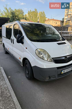 Вантажопасажирський фургон Opel Vivaro 2007 в Дніпрі