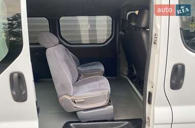Минивэн Opel Vivaro 2003 в 