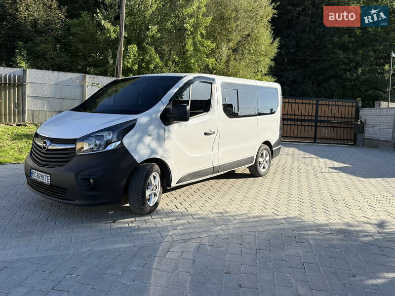 Минивэн Opel Vivaro 2016 в Львове