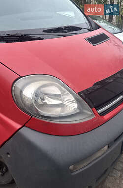 Минивэн Opel Vivaro 2004 в 