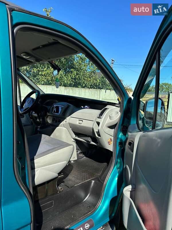 Мінівен Opel Vivaro 2007 в Радивиліві