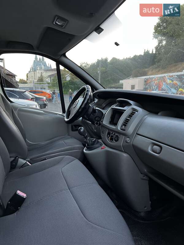 Грузовой фургон Opel Vivaro 2007 в Одессе