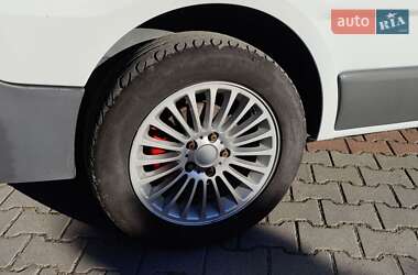 Минивэн Opel Vivaro 2009 в 
