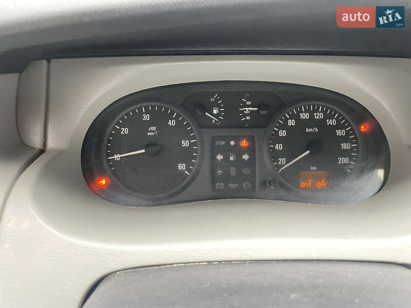 Мінівен Opel Vivaro 2004 в Тернополі фото 8 Мінівен Opel Vivaro 2004 в Тернополі