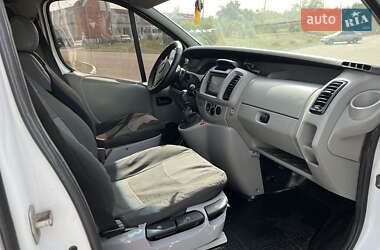 Минивэн Opel Vivaro 2002 в 