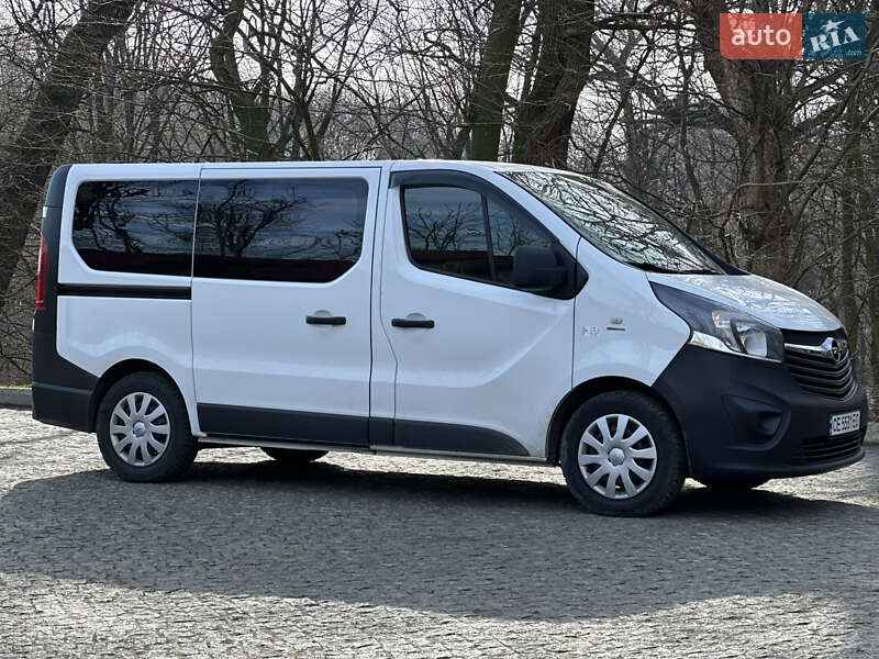 Минивэн Opel Vivaro 2015 в Черновцах