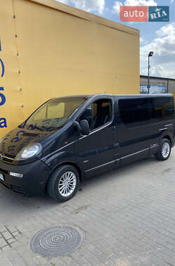 Минивэн Opel Vivaro 2003 в Новояворовске