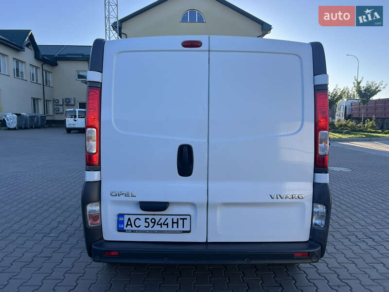 Грузовой фургон Opel Vivaro 2014 в Рожище