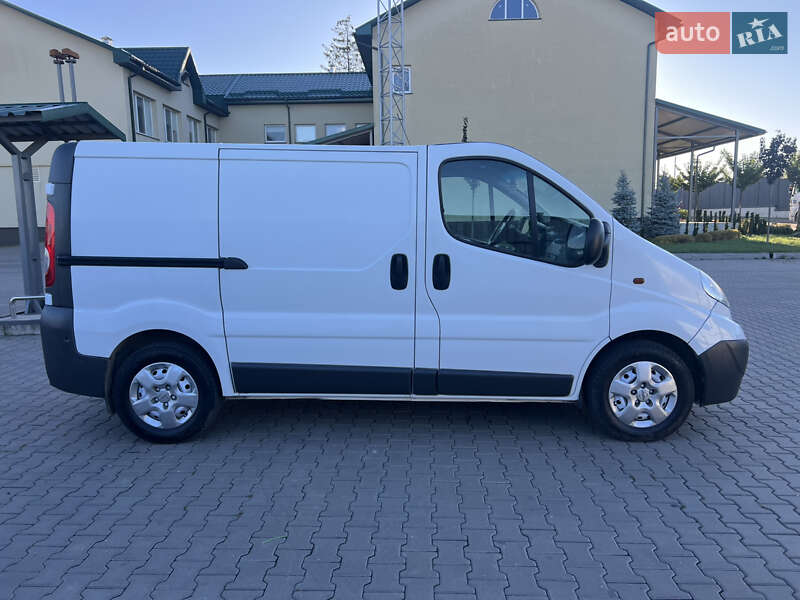 Грузовой фургон Opel Vivaro 2014 в Рожище