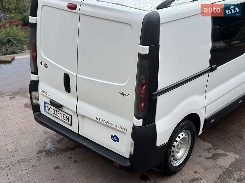 Мінівен Opel Vivaro 2006 в Луцьку