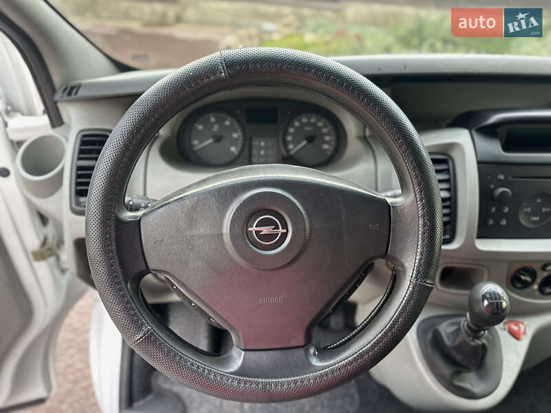 Мінівен Opel Vivaro 2006 в Луцьку