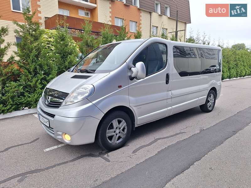 Opel Vivaro 2011