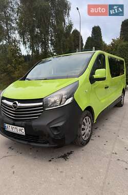 Минивэн Opel Vivaro 2015 в Ивано-Франковске