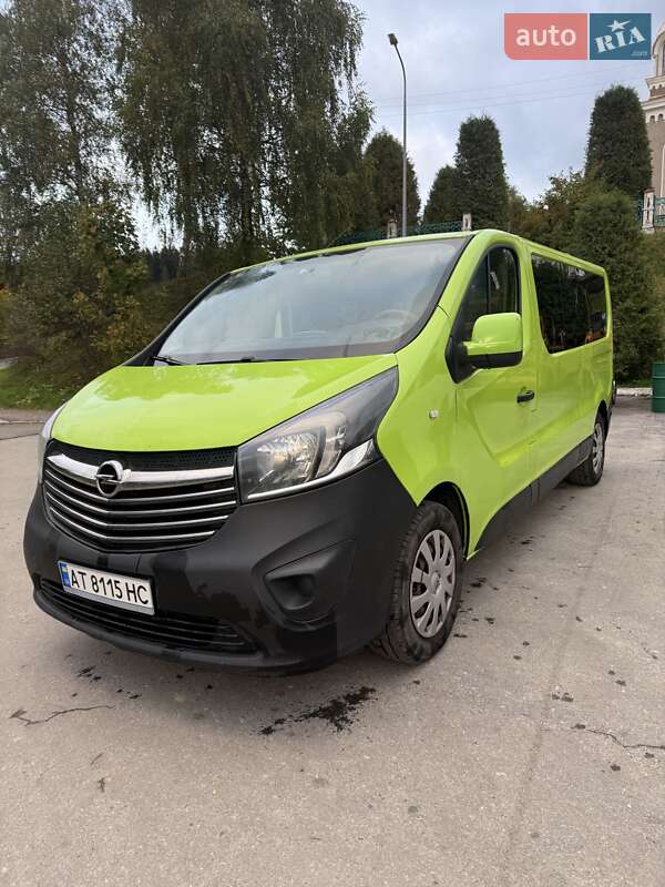 Opel Vivaro 2015