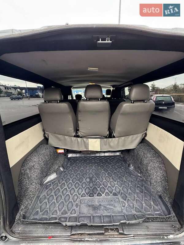 Мінівен Opel Vivaro 2010 в Івано-Франківську