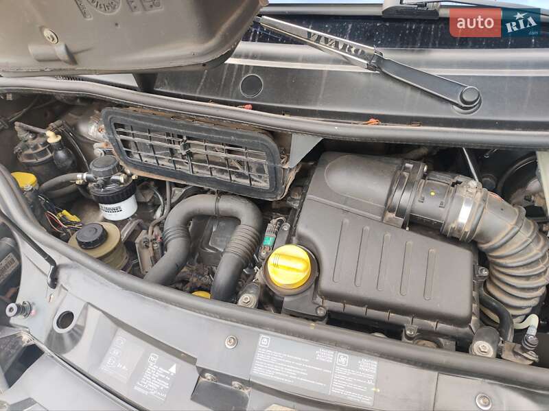 Минивэн Opel Vivaro 2006 в Киеве фото 5 Минивэн Opel Vivaro 2006 в Киеве