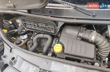 Мінівен Opel Vivaro 2006 в  фото 5 Мінівен Opel Vivaro 2006 в