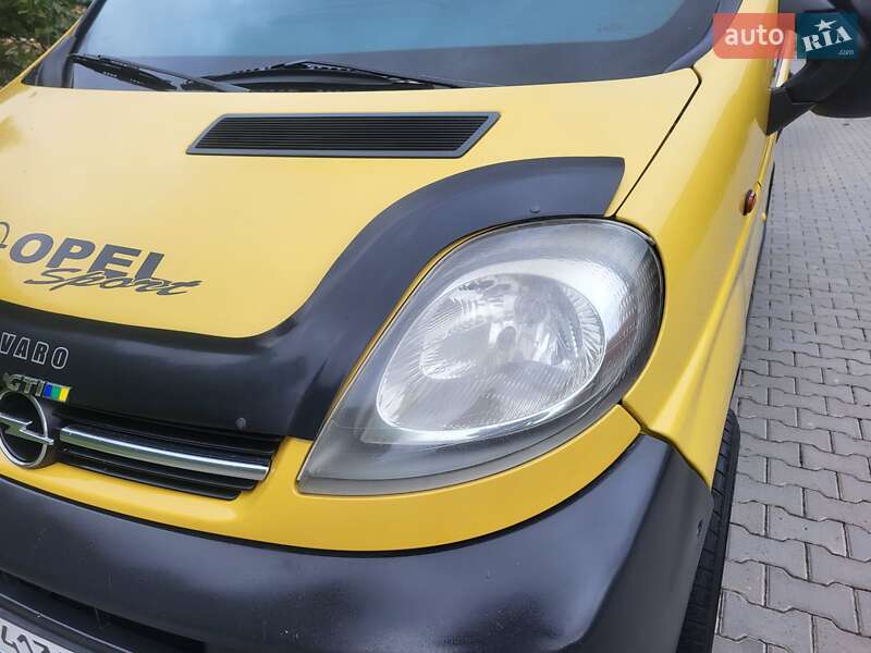 Минивэн Opel Vivaro 2004 в Хмельницком