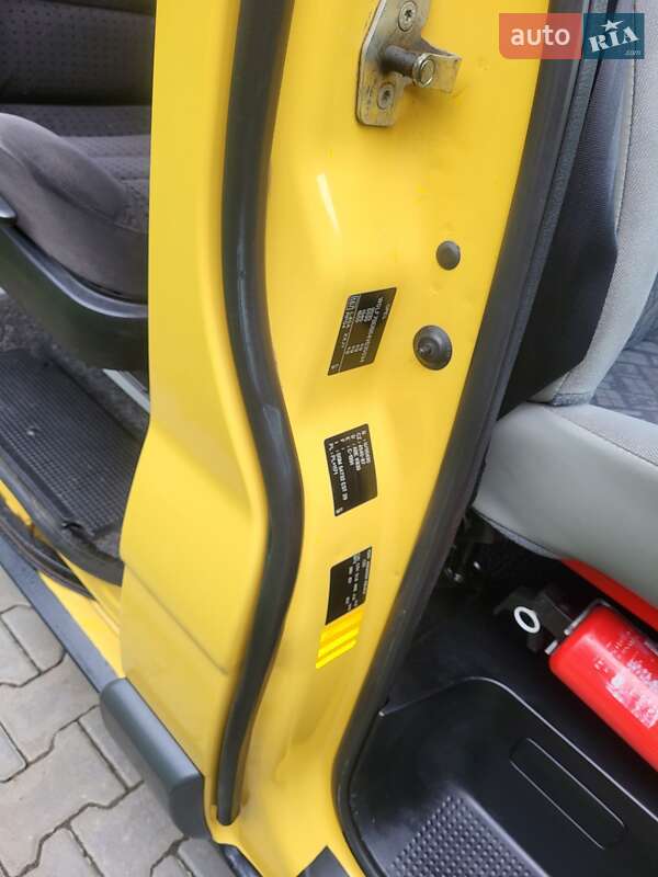 Минивэн Opel Vivaro 2004 в Хмельницком