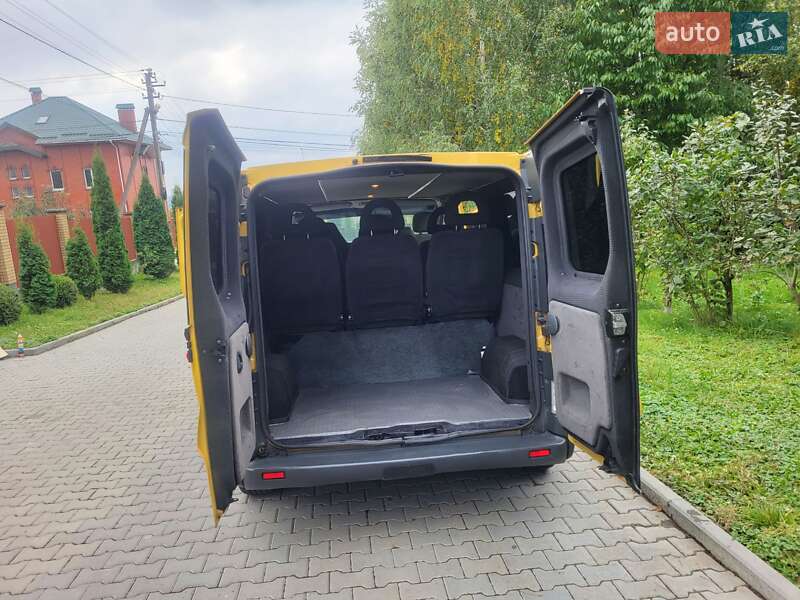 Минивэн Opel Vivaro 2004 в Хмельницком