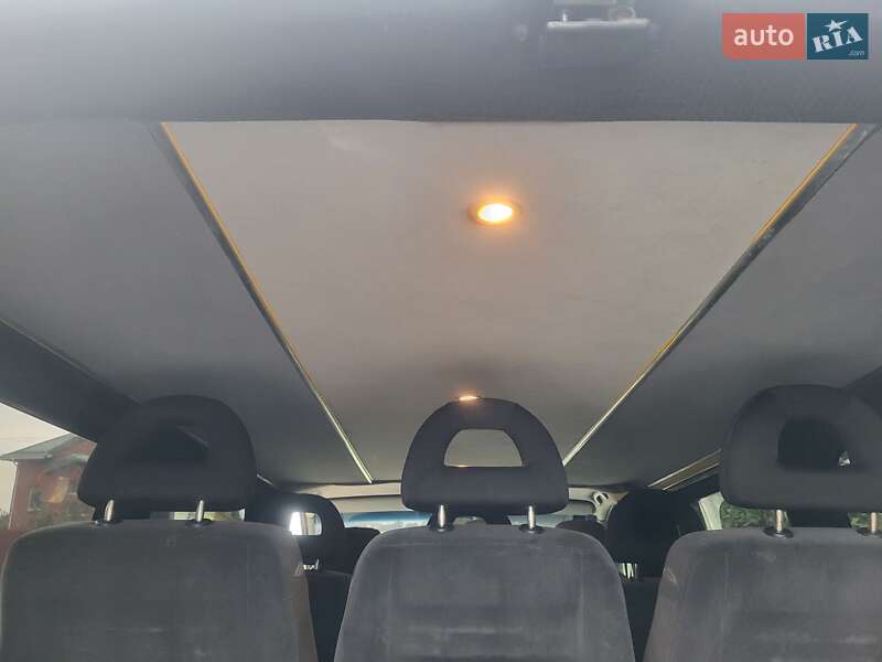 Минивэн Opel Vivaro 2004 в Хмельницком