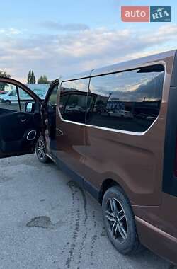 Минивэн Opel Vivaro 2017 в 