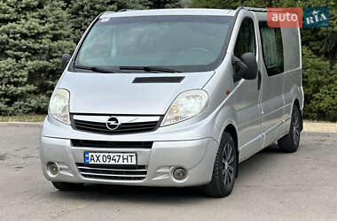 Минивэн Opel Vivaro 2009 в 