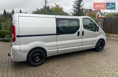 Мінівен Opel Vivaro 2012 в 