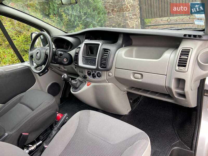 Минивэн Opel Vivaro 2012 в Луцке фото 8 Минивэн Opel Vivaro 2012 в Луцке